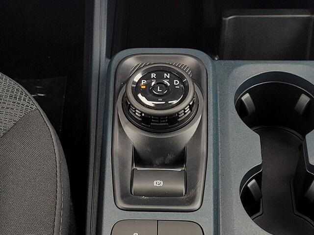 Vehicle image 17 of 20
