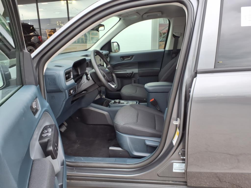 Vehicle image 7 of 18
