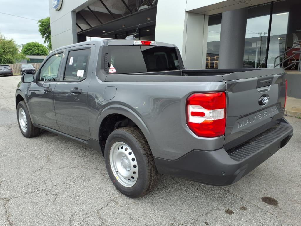 Vehicle image 3 of 18