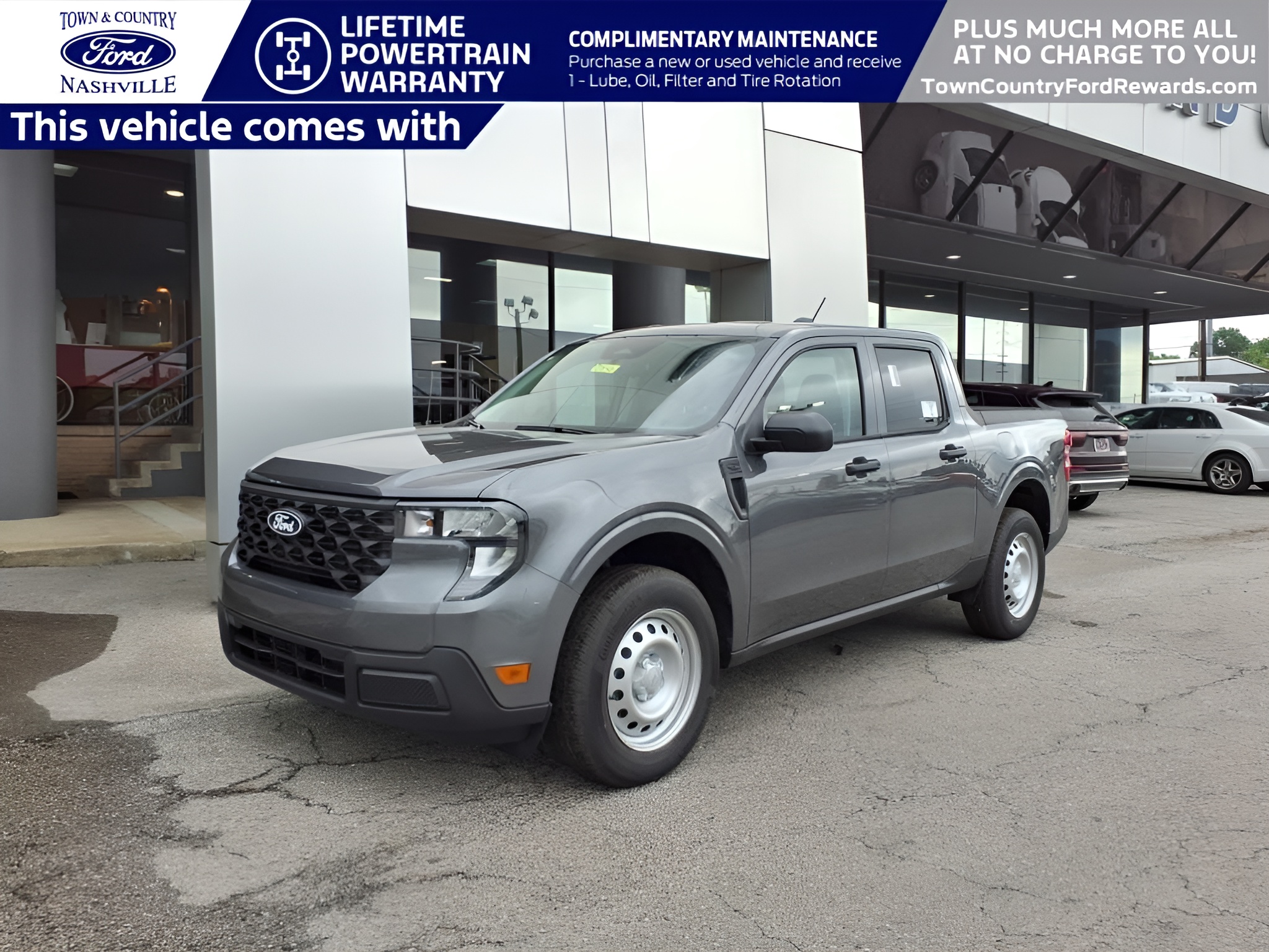 Vehicle image 15 of 18