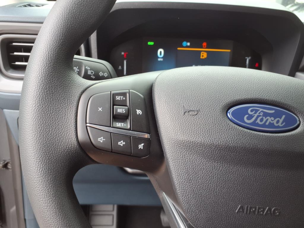 Vehicle image 10 of 18