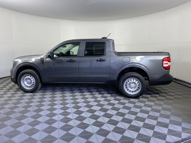 Vehicle image 14 of 26