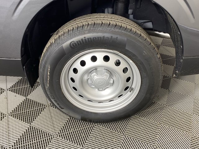 Vehicle image 15 of 26