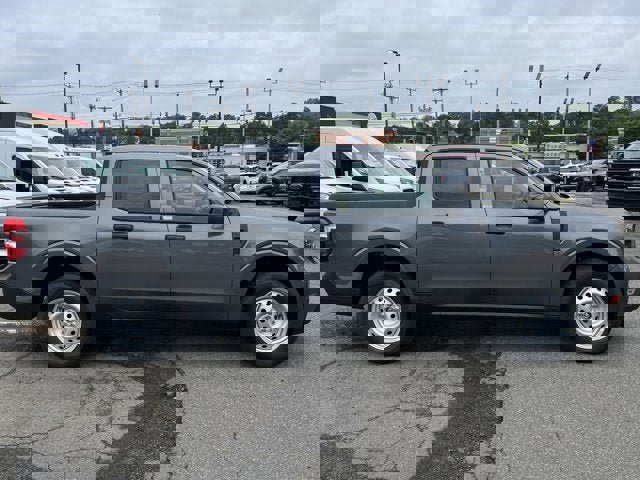 Vehicle image 4 of 13