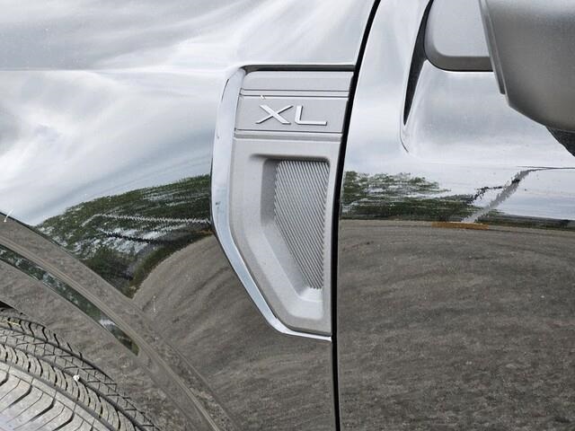 Vehicle image 5 of 20