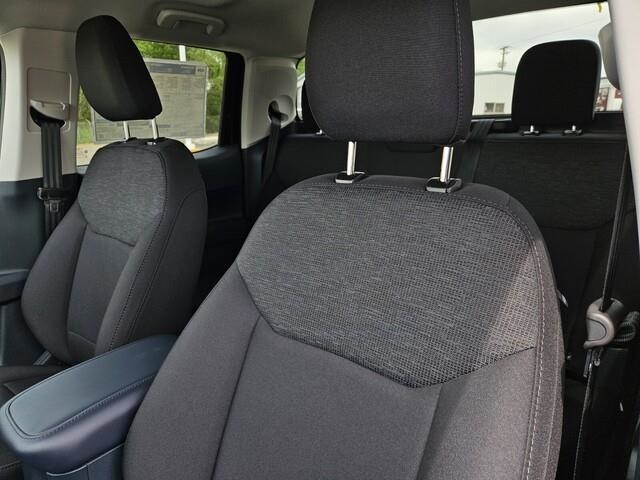 Vehicle image 11 of 20