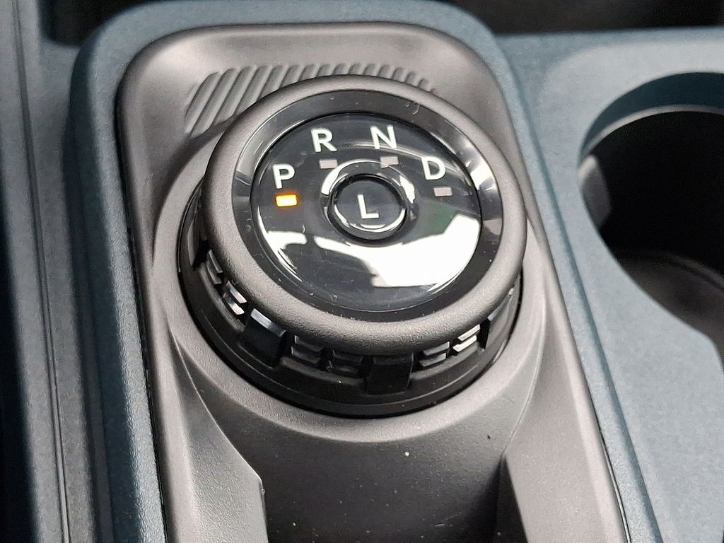 Vehicle image 11 of 12