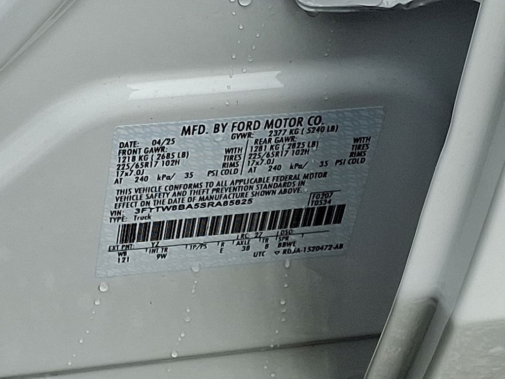 Vehicle image 9 of 12