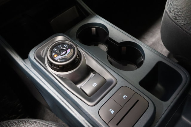 Vehicle image 21 of 31