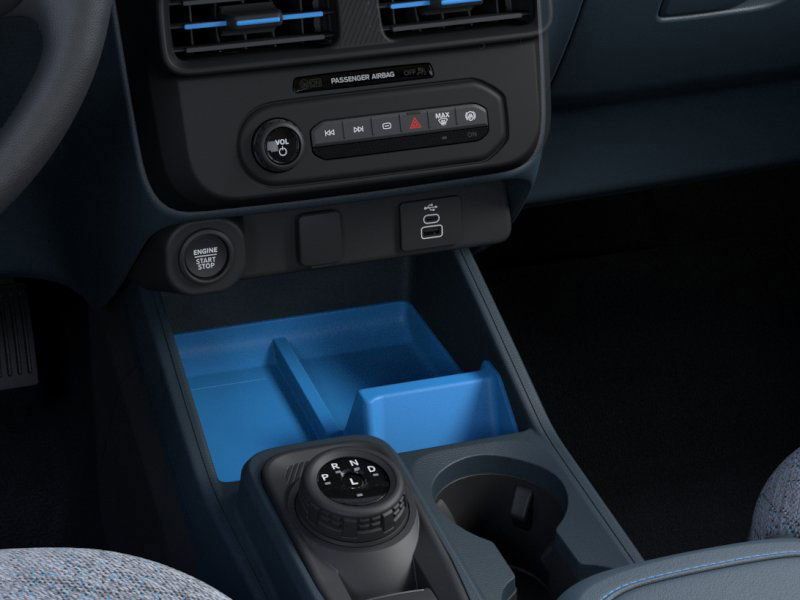 Vehicle image 17 of 24
