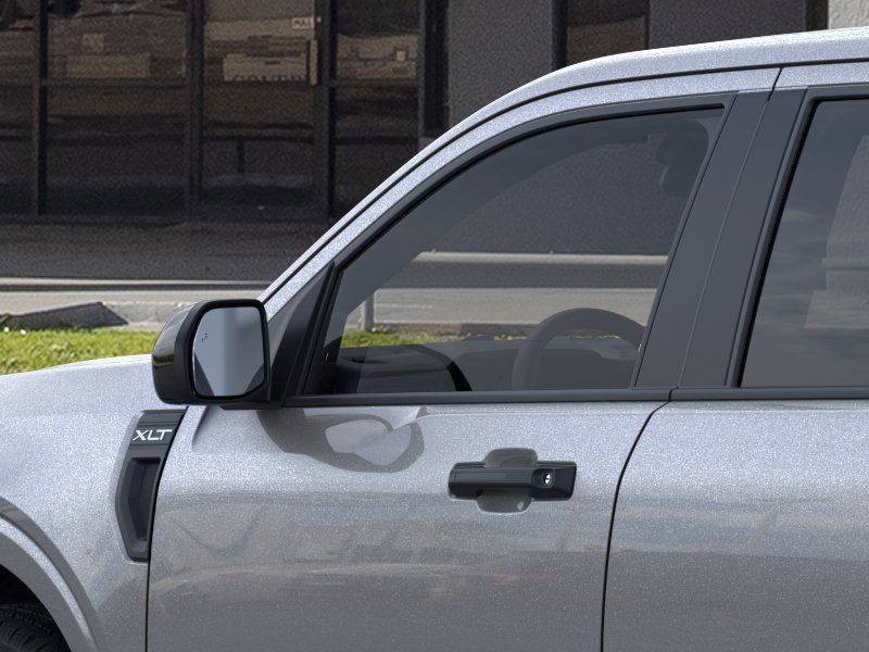 Vehicle image 22 of 24