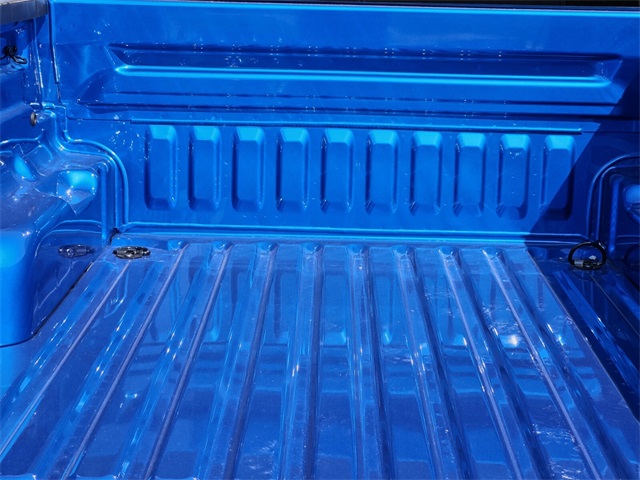 Vehicle image 6 of 15