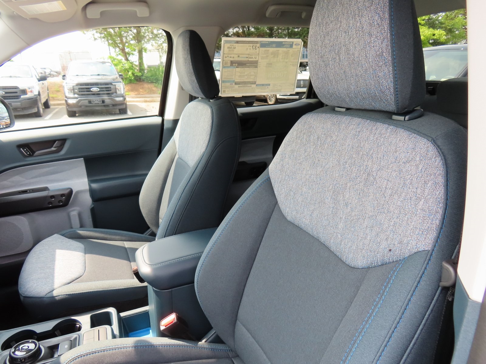 Vehicle image 19 of 24