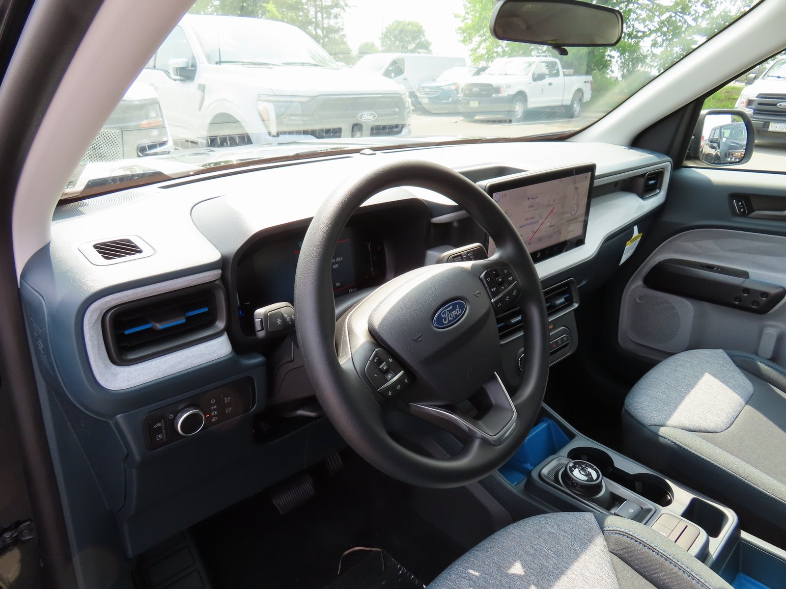 Vehicle image 12 of 24