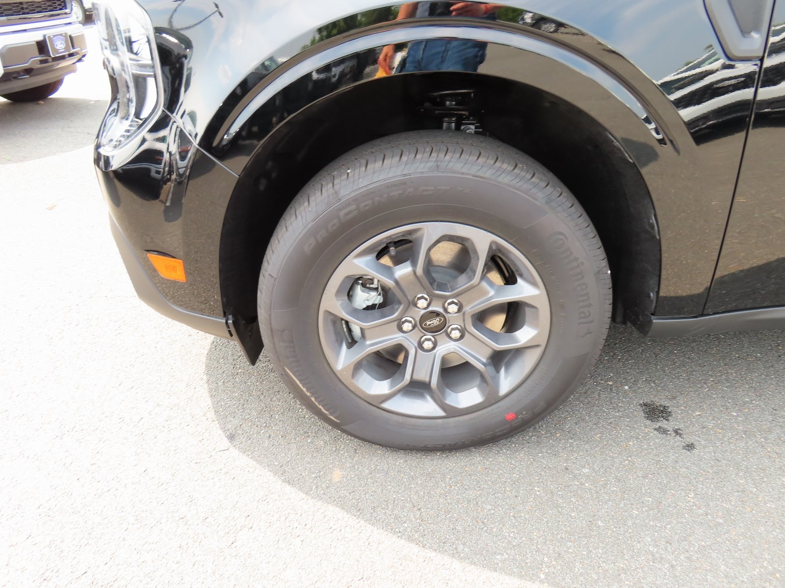 Vehicle image 11 of 24