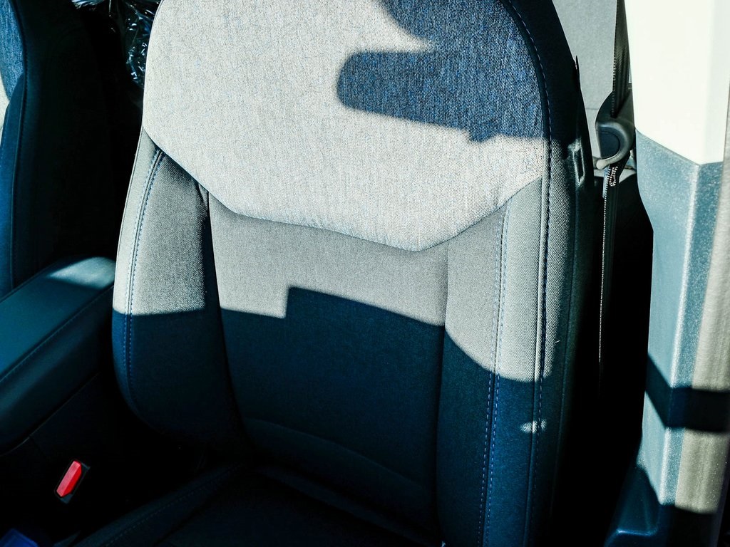 Vehicle image 20 of 50