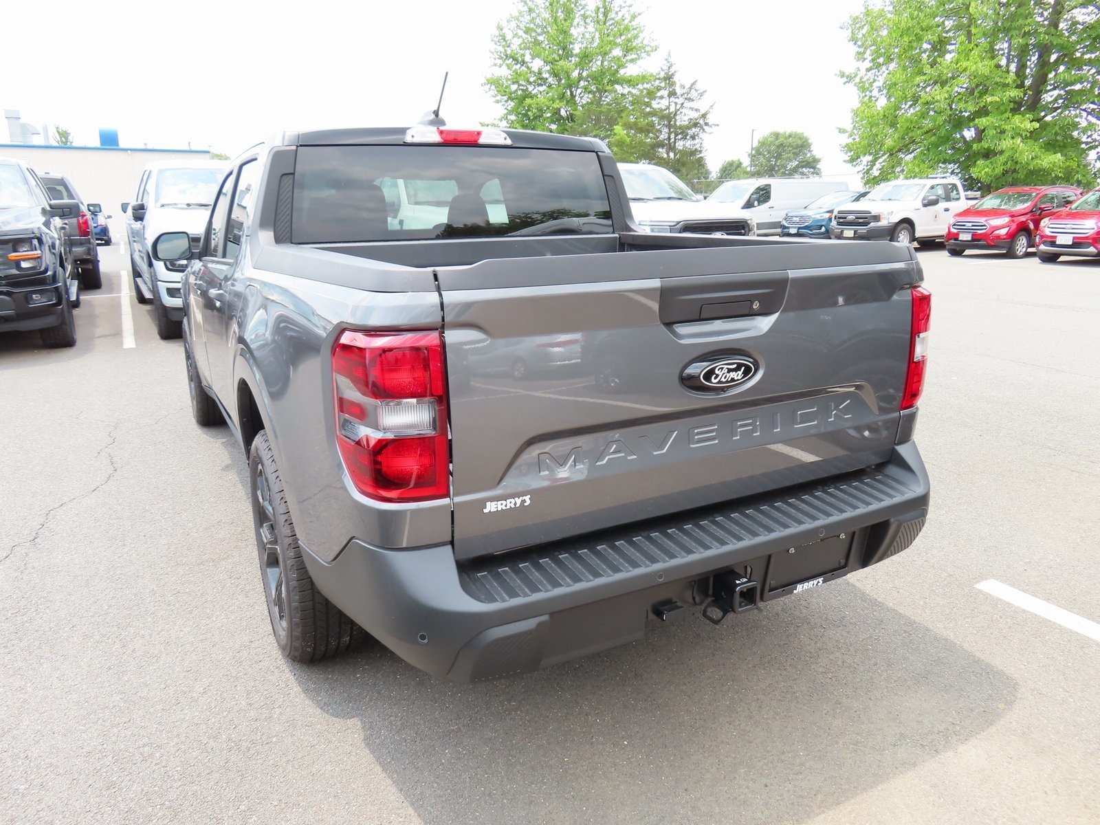 Vehicle image 13 of 39