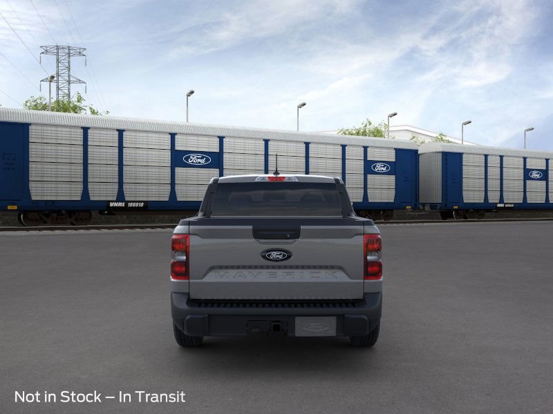 Vehicle image 10 of 39