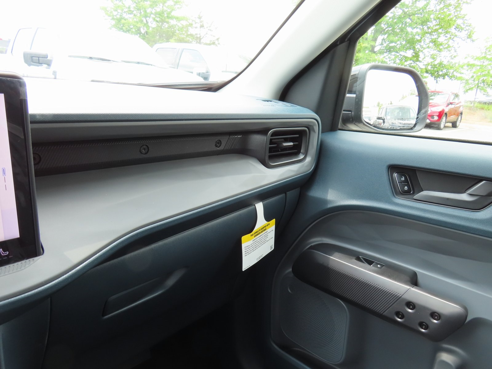 Vehicle image 19 of 39