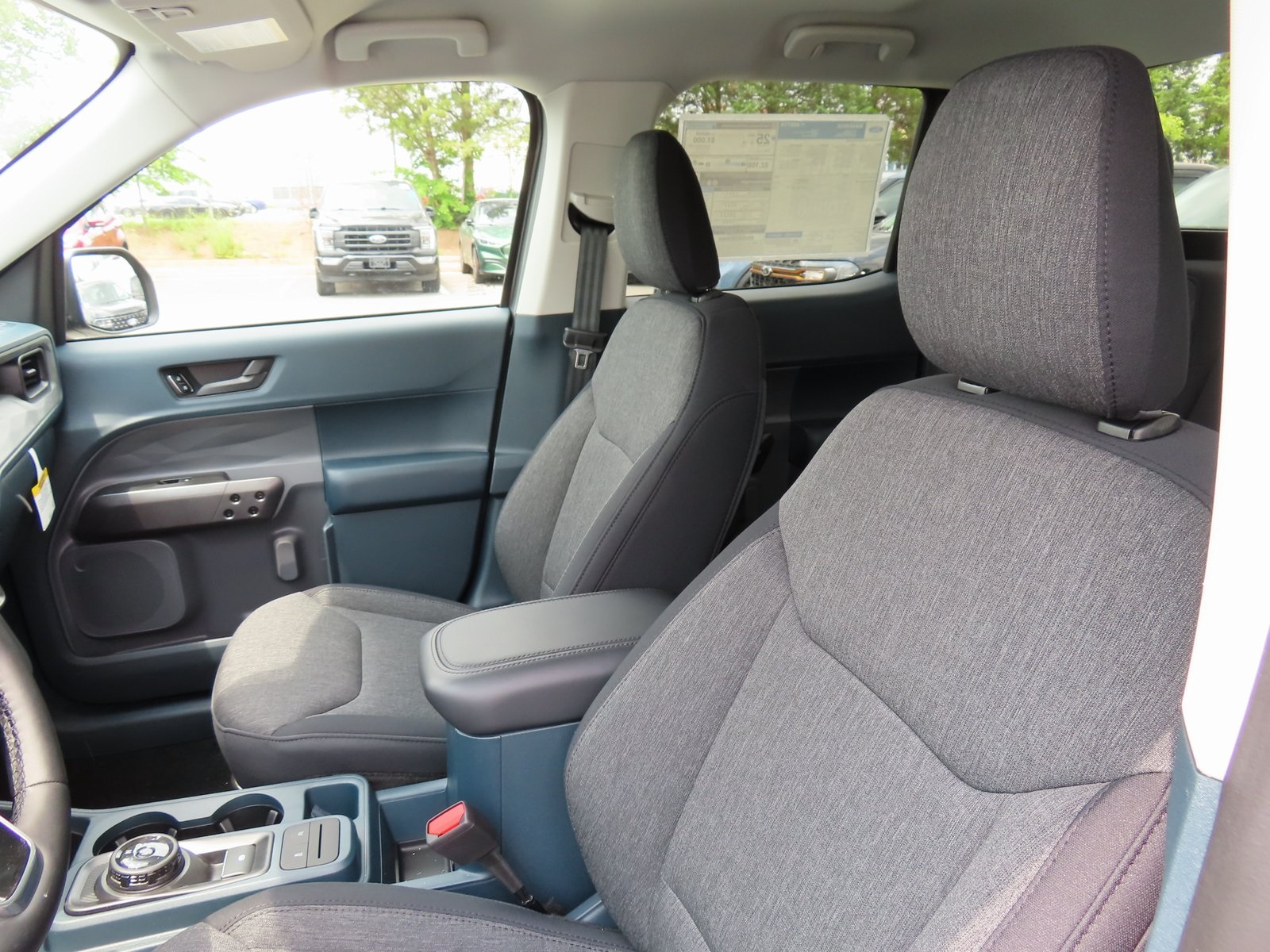 Vehicle image 22 of 39