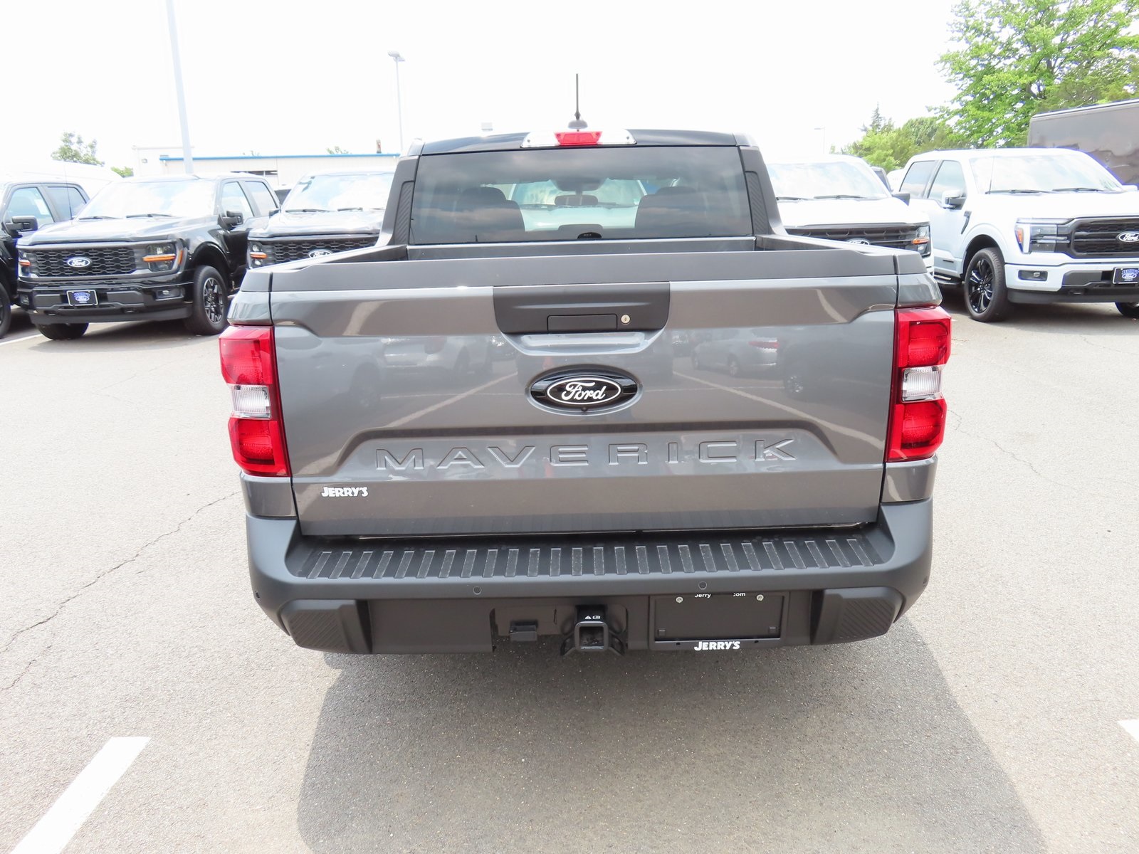 Vehicle image 11 of 39