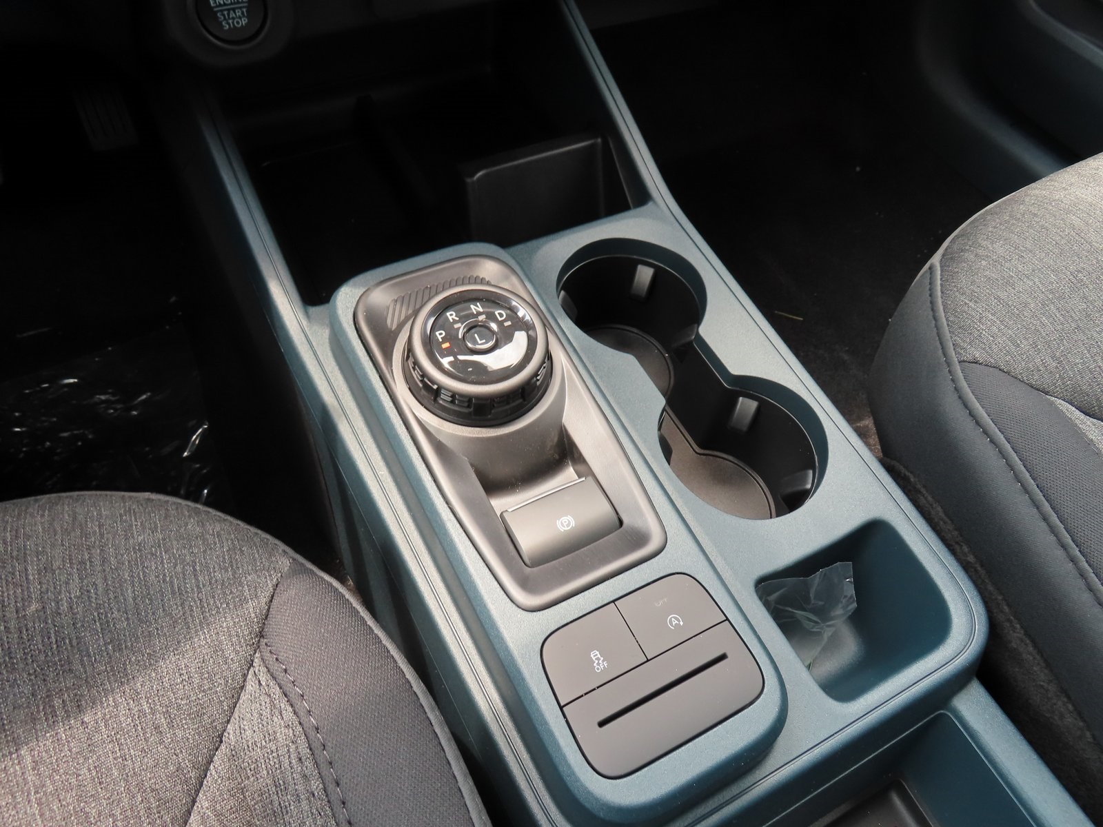 Vehicle image 21 of 39