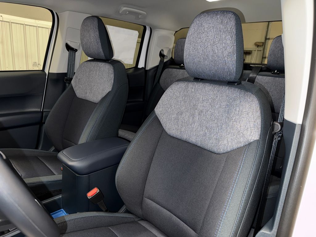 2025 Ford Maverick XLT Image 10 of 25