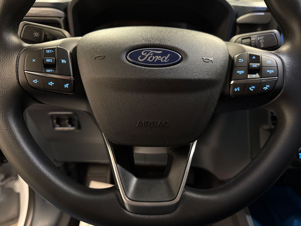 2025 Ford Maverick XLT Image 17 of 25