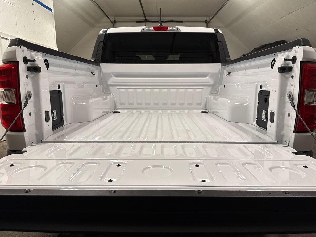 2025 Ford Maverick XLT Image 8 of 25