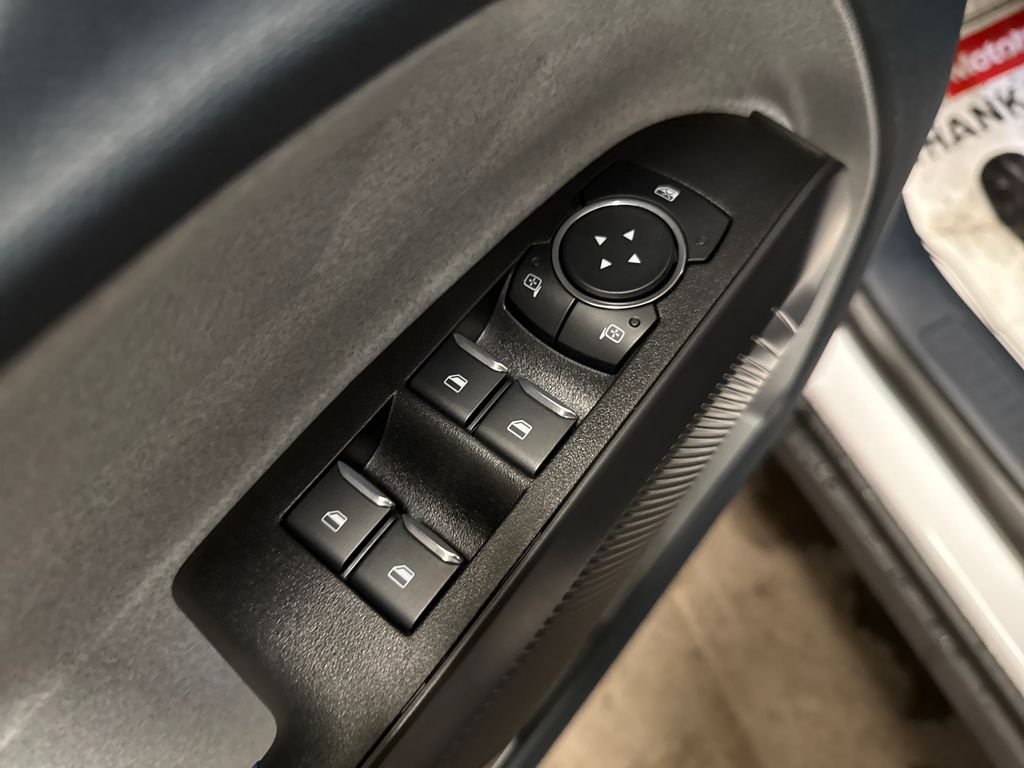 2025 Ford Maverick XLT Image 24 of 25