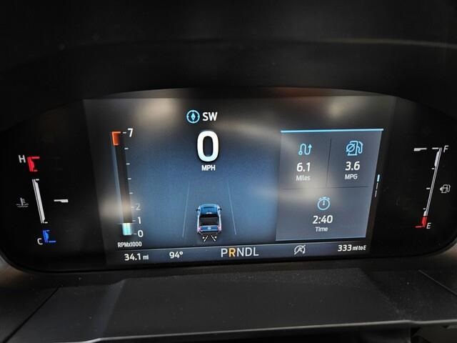 Vehicle image 14 of 21