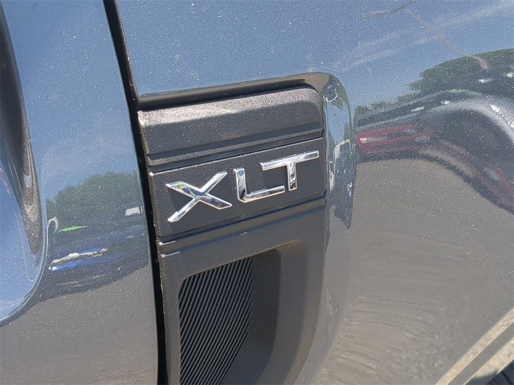 Vehicle image 29 of 31