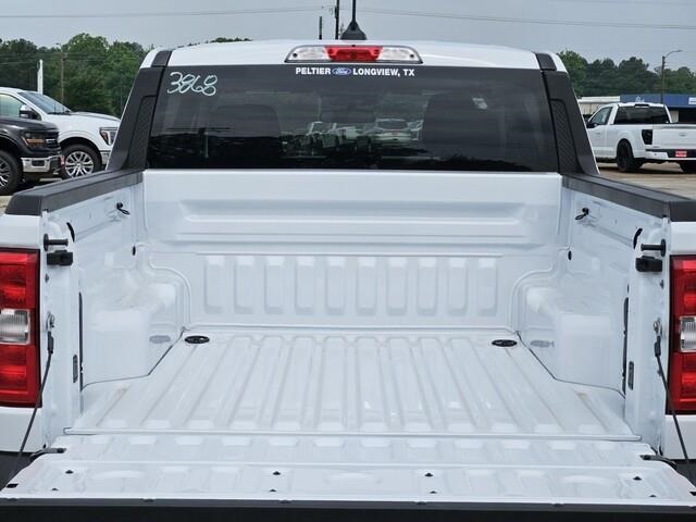 Vehicle image 7 of 21