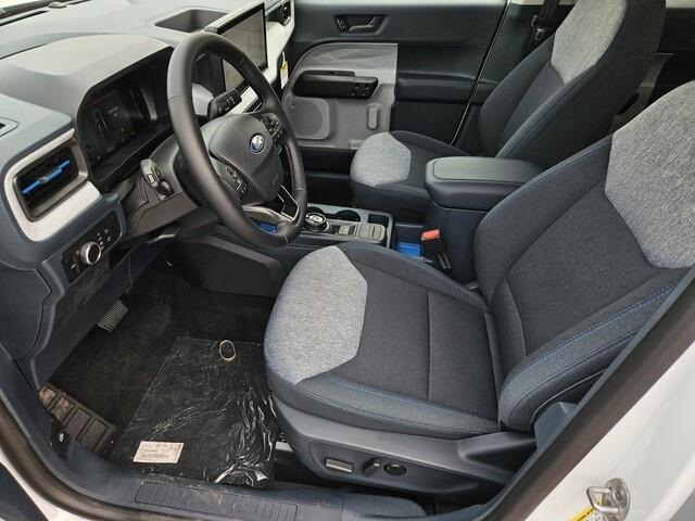 Vehicle image 10 of 21