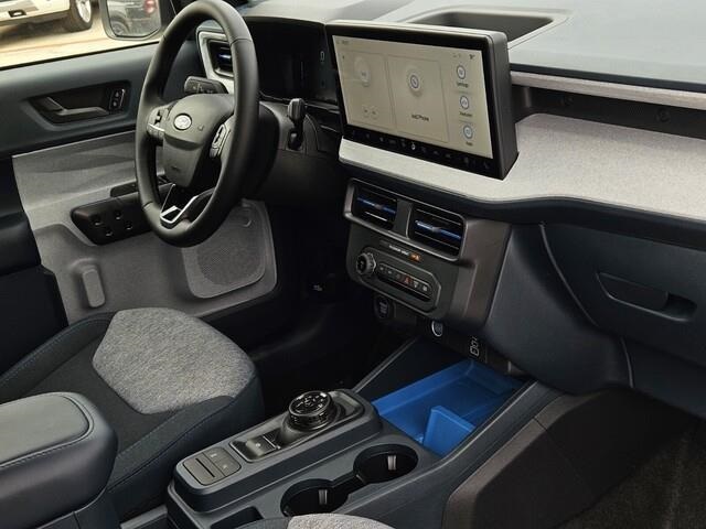 Vehicle image 8 of 21