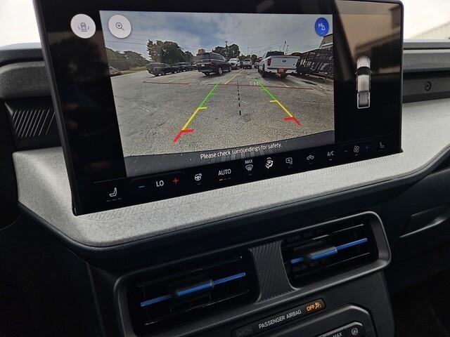 Vehicle image 20 of 21