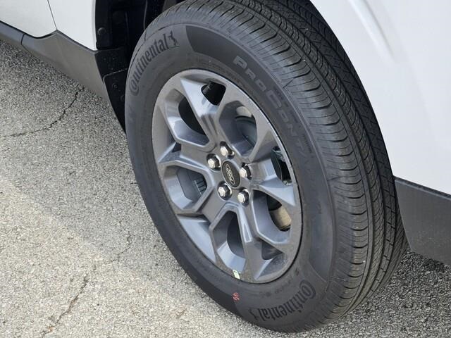 Vehicle image 5 of 21
