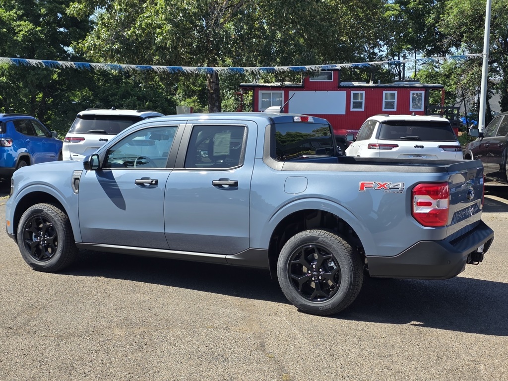 Vehicle image 11 of 32