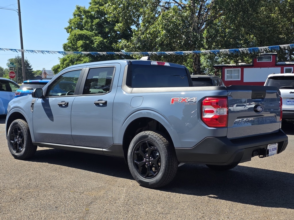 Vehicle image 10 of 32