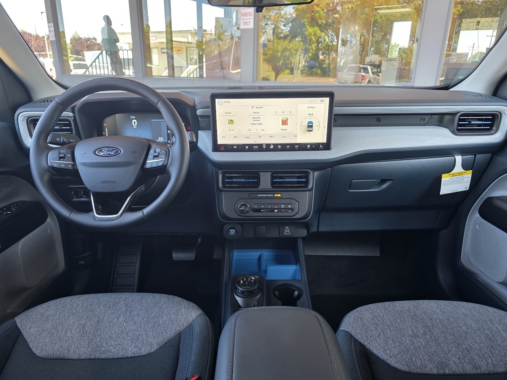 Vehicle image 19 of 32