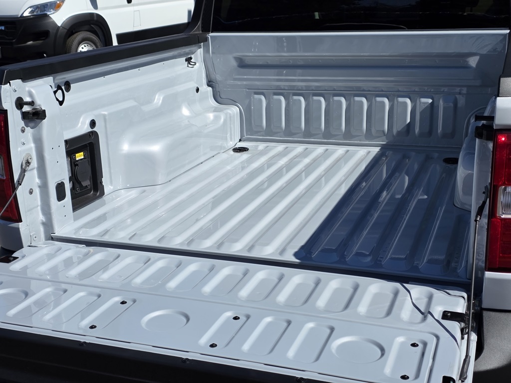 Vehicle image 15 of 30