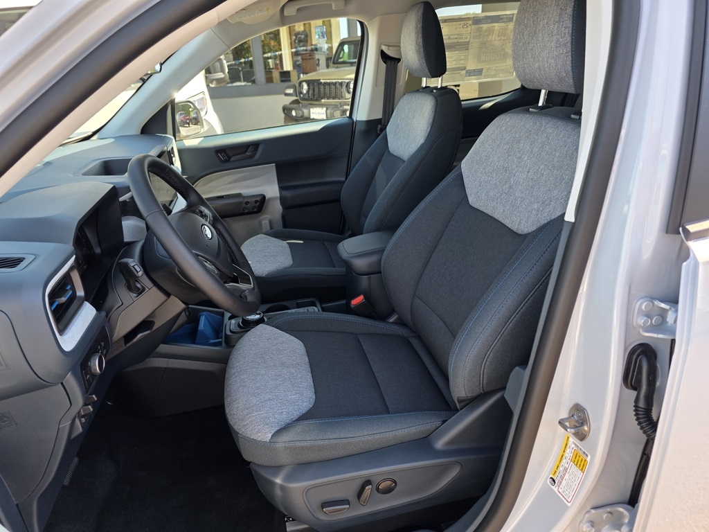 Vehicle image 18 of 30