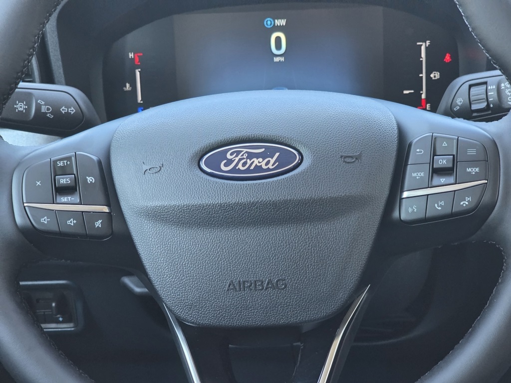 Vehicle image 23 of 30