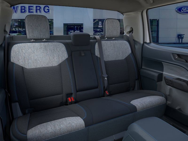 Vehicle image 11 of 24
