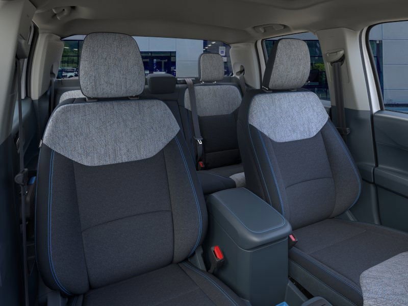 Vehicle image 10 of 24