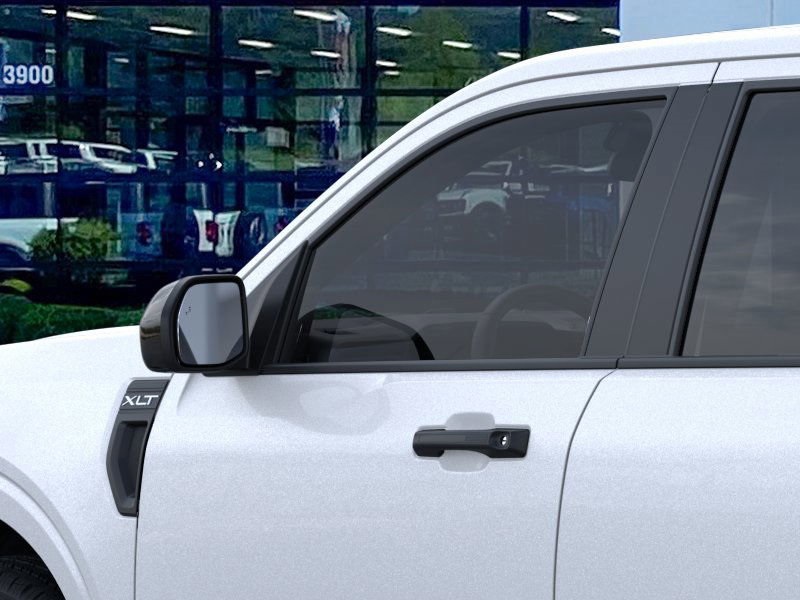 Vehicle image 21 of 24