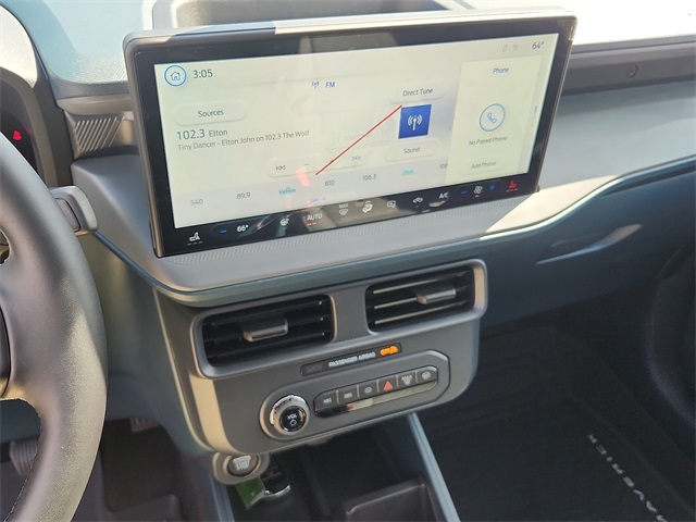 Vehicle image 8 of 10