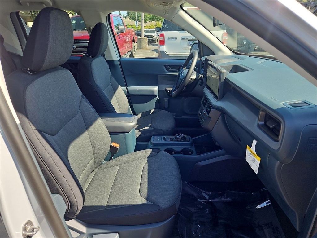Vehicle image 16 of 33