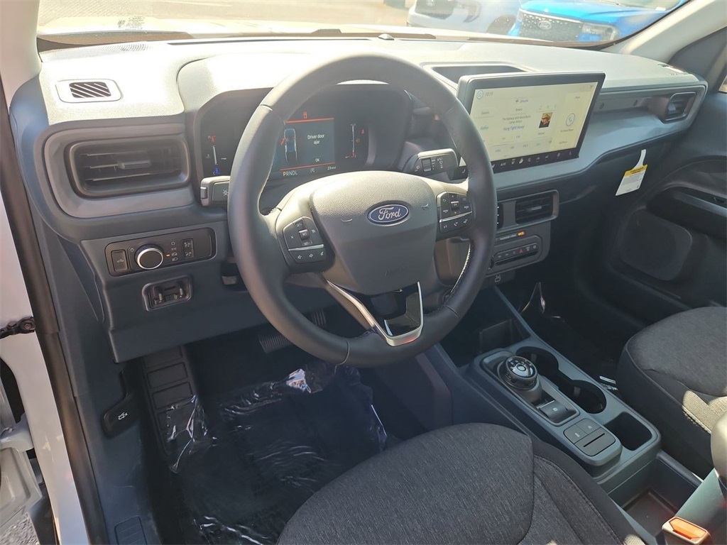 Vehicle image 18 of 33