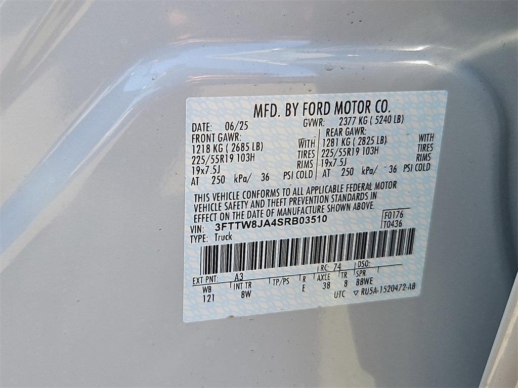 Vehicle image 28 of 33